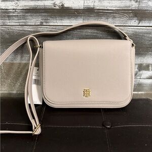 Tommy Hilfiger Convertible Shoulder/Crossbody Handbag (White Clay)